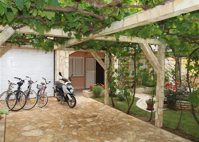 Vugec Apartment *