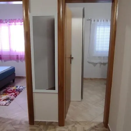 Vugec Apartman Vir